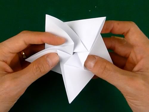 5 pointed origami star step 3c