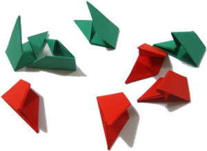 easy to make christmas decorations paper wreaths 5