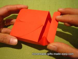 free heart gift box template assembly step 4
