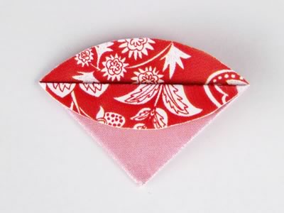 Homemade card ideas - dahlia origami flower step 4b