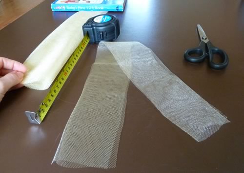 how to make a tutu cutting tulle strips