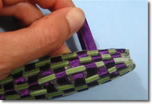 how to make lavender wands step 7