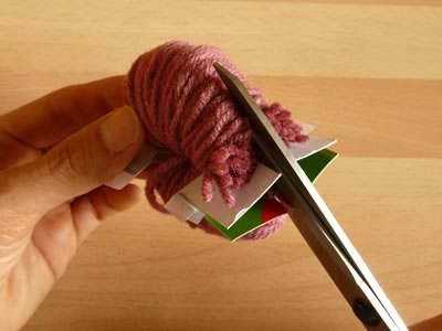 how to make pom poms step 5