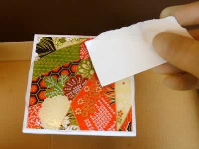 how to make tile coasters pouring epoxy