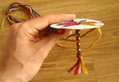 make a friendship bracelet step 4e