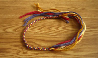 make a friendship bracelet step 5