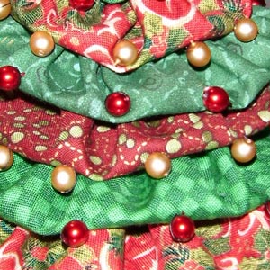 make a miniature christmas tree