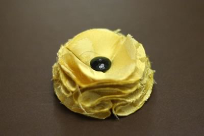make fabric flowers