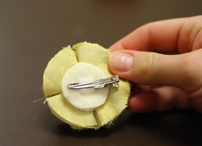 make fabric flowers