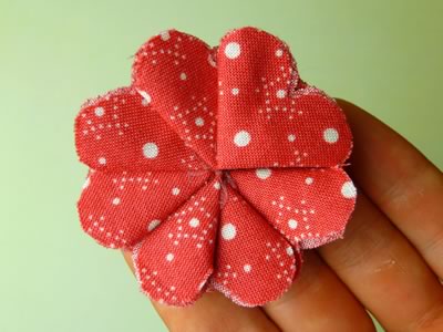 make fabric flowers flat step 5b