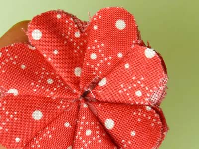 make fabric flowers flat step 6d