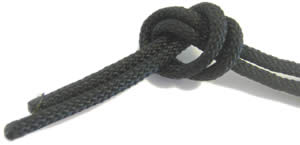 paracord bracelet overhand knot