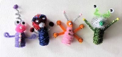 pipe cleaner art - alien finger puppets