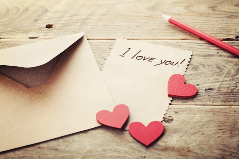 short love quotes love note on table