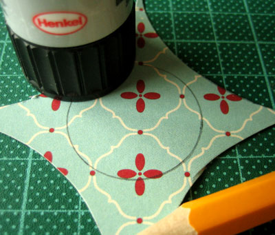 simple homemade christmas ornaments bauble step 2