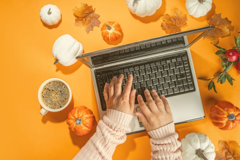 30 Best Thanksgiving Messages To Team And Employees