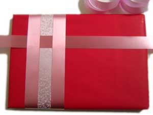 unique gift wrapping ideas ribbon weaving