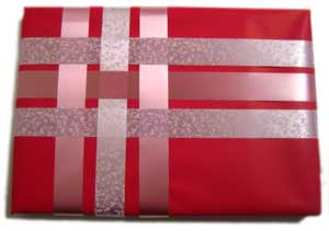 unique gift wrapping ideas ribbon weaving