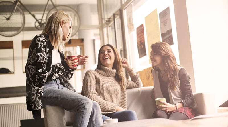 conversation starters women having an interesting conversation with friends