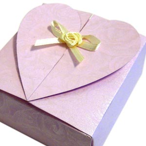 homemade valentine gifts - heart box template