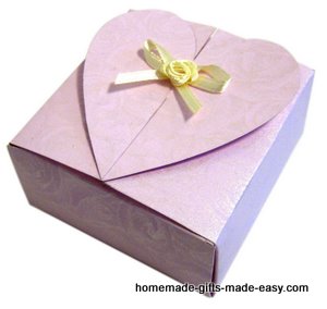 free heart gift box template finished