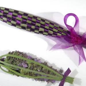 how to make lavender wands