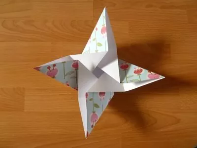 square origami envelope semi-open 2